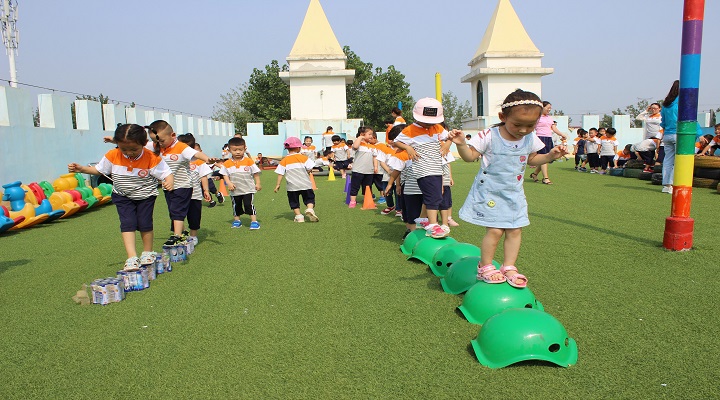 幼兒園戶外游樂環境的經典元素